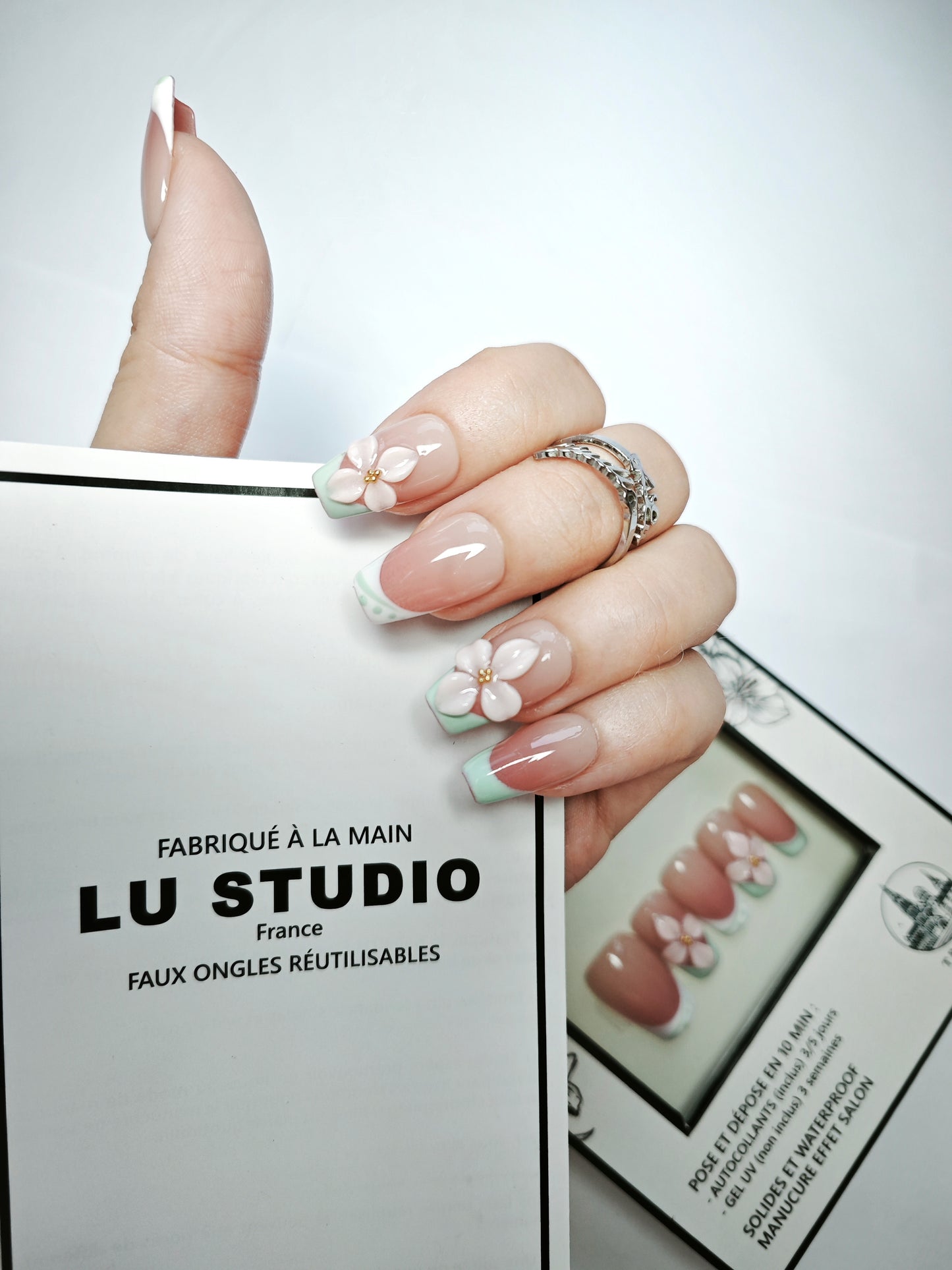 French Vert Gypsophile