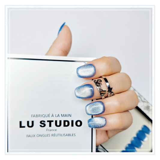 Ciel bleu - Press On Nails Faux Ongles Faits Main LU STUDIO