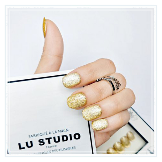 D'Or et d'Or Pur - Press On Nails Faux Ongles Faits Main LU STUDIO