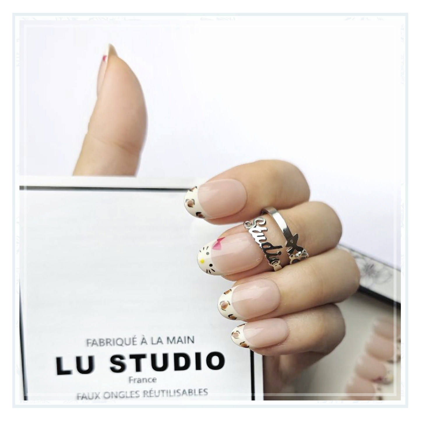 F32 - French Kitties | Faux-ongles réutilisables - Press on nails