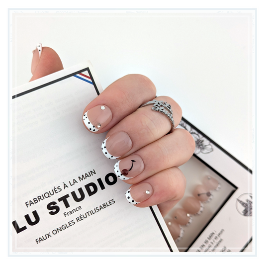 F94 - Polka cerise | Faux-ongles réutilisables - Press on nails