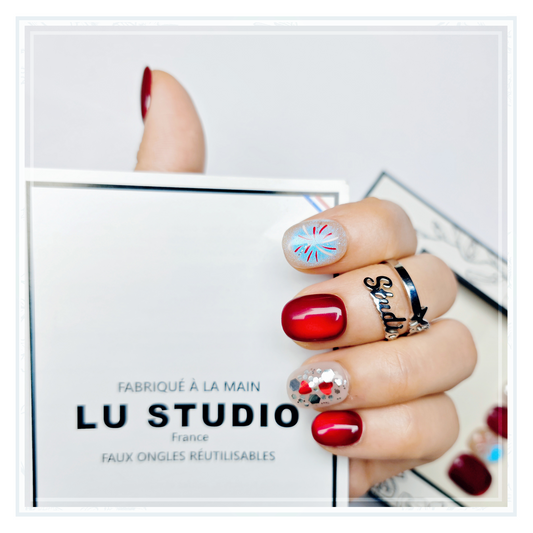 M14 - Feux d'artifice et sa ponte de rouge | Faux-ongles réutilisables - Press on nails