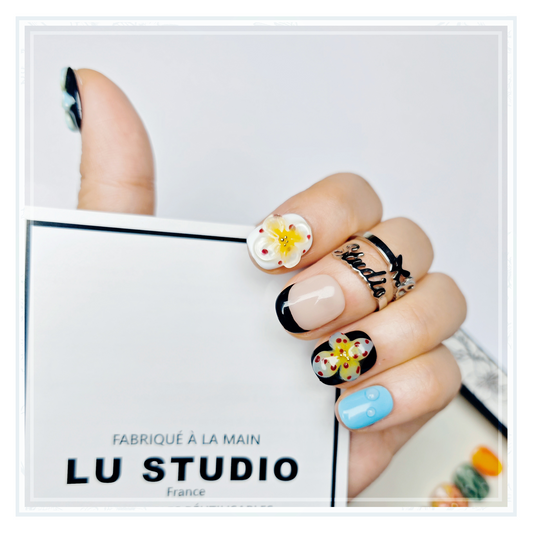 M38 - Fleurs en folie | Faux-ongles réutilisables - Press on nails