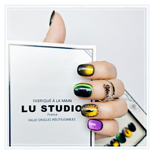 Regard du Félin - Press On Nails Faux Ongles Faits Main LU STUDIO