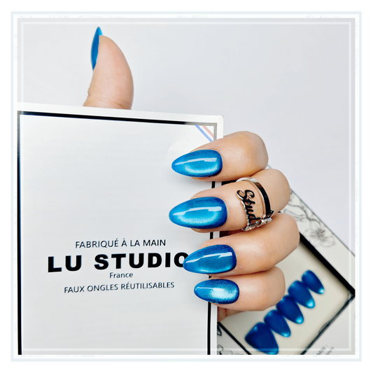 Perdu dans l'Océan - Press On Nails Faux Ongles Faits Main LU STUDIO