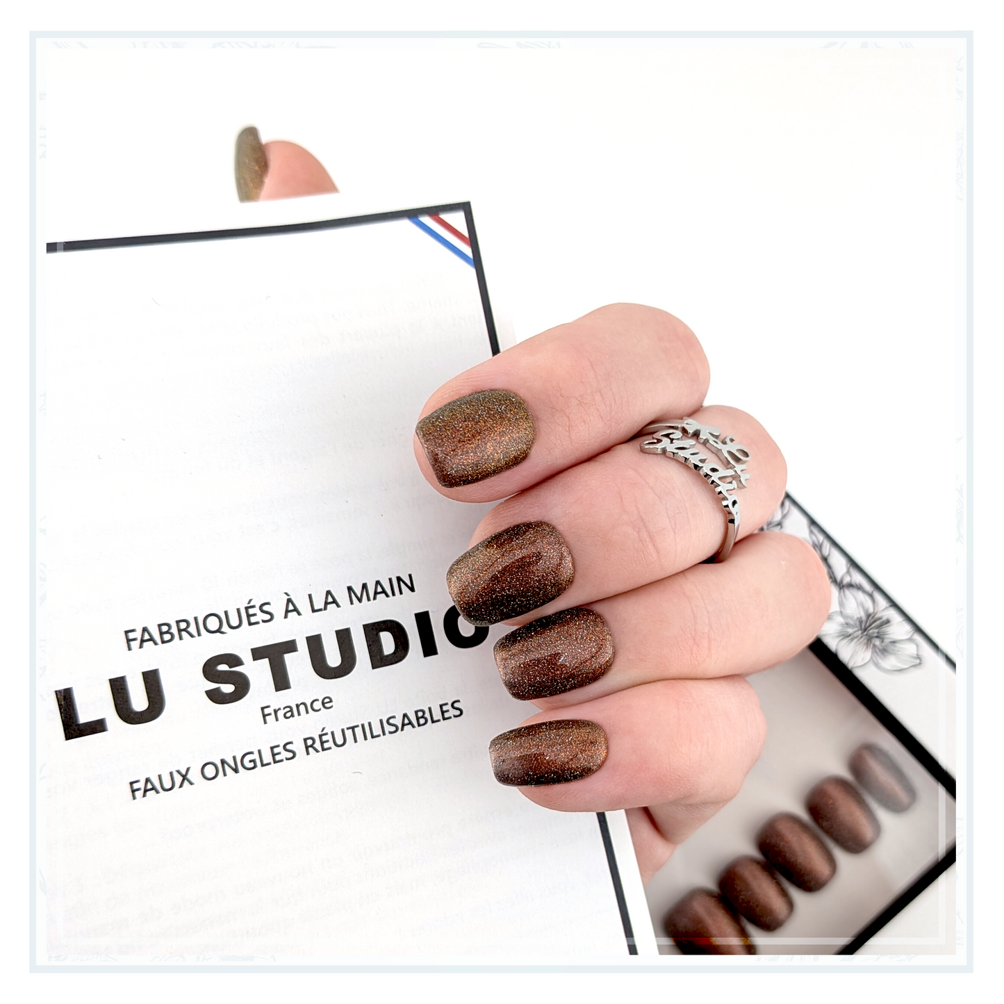 C76 - Chocolat scintillant  |  Faux-ongles réutilisables - Press on nails