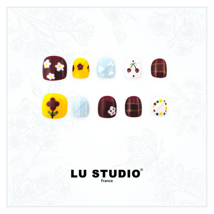 E04 - Les petites fleurs de Louise  |  Faux-ongles réutilisables - Press on nails