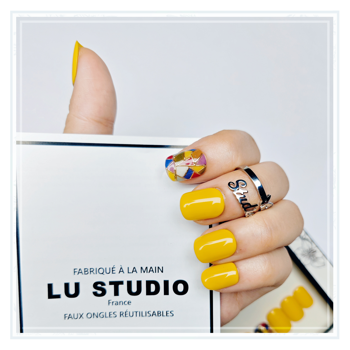 L'église Sainte-Madeleine de Troyes  |  Faux-ongles réutilisables - Press on nails