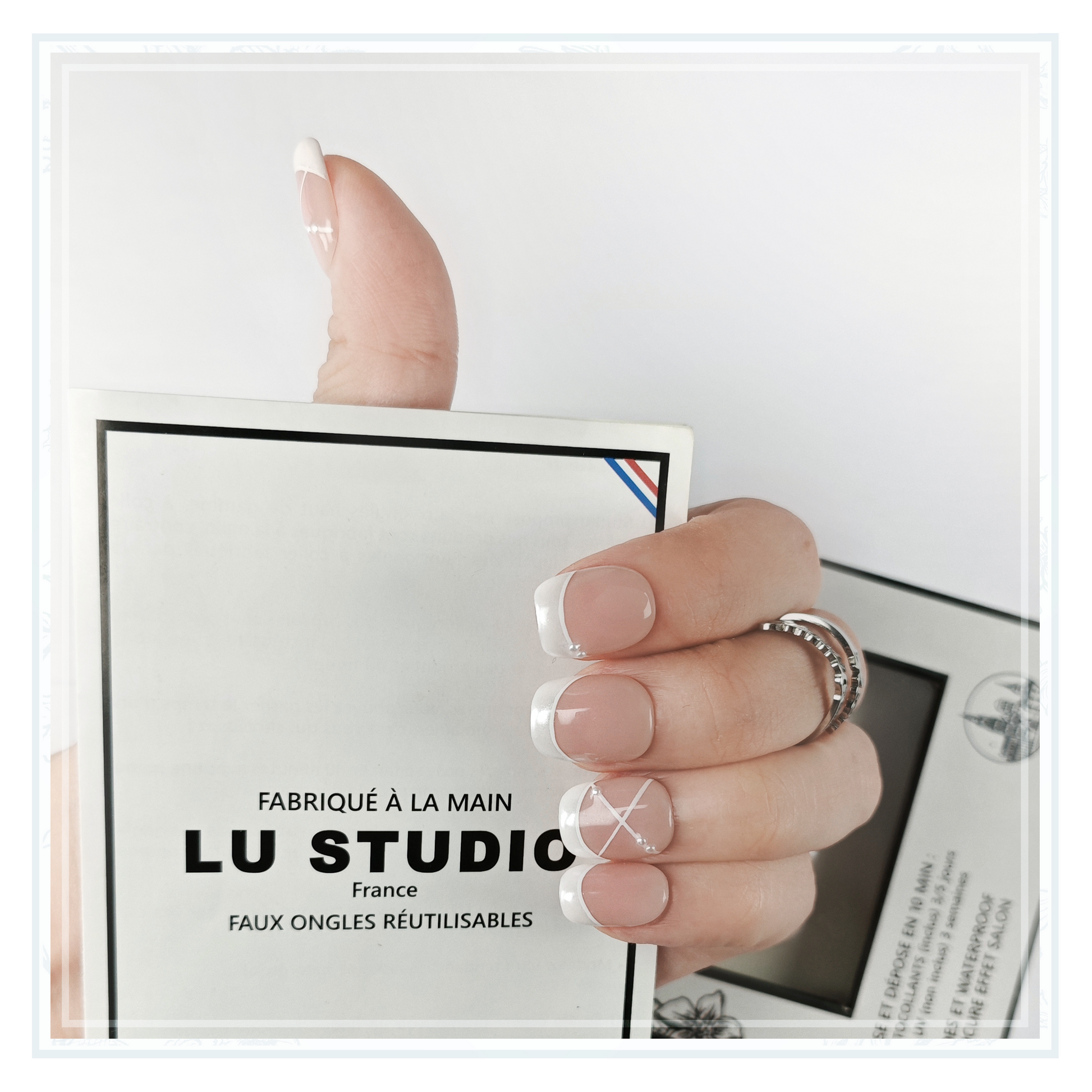 F02 French Perlée -  |  Faux-ongles réutilisables - Press on nails