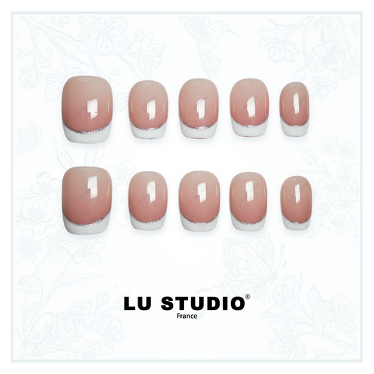 F04 - Natural French bordé d'Argent | Faux-ongles réutilisables - Press on nails