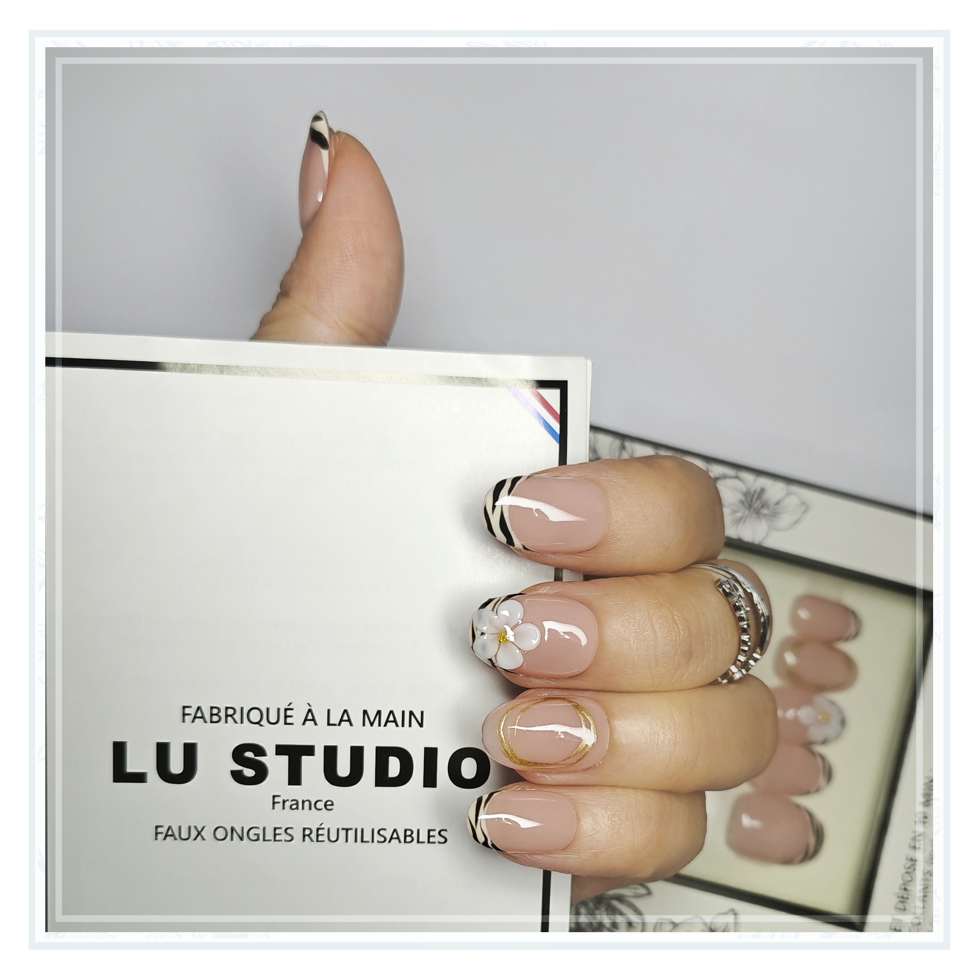 F15 - Jungle Fleurie  |  Faux-ongles réutilisables - Press on nails