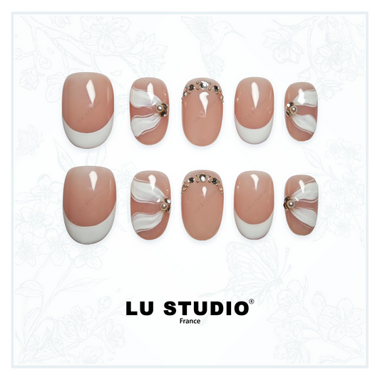 F20 - French drappé de blanc et diamants | Faux-ongles réutilisables - Press on nails