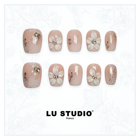 F26 - Fleurs blanches au crépuscule  |  Faux-ongles réutilisables - Press on nails