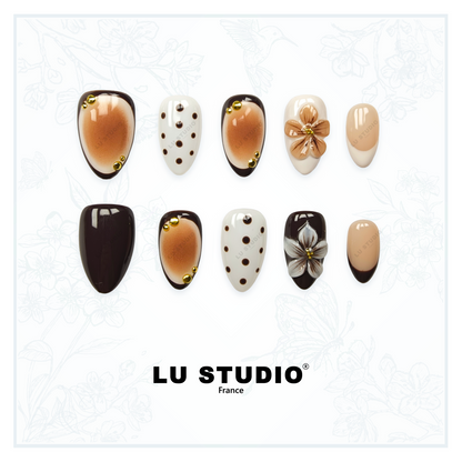 F26 - Moka fleuri  |  Faux-ongles réutilisables - Press on nails