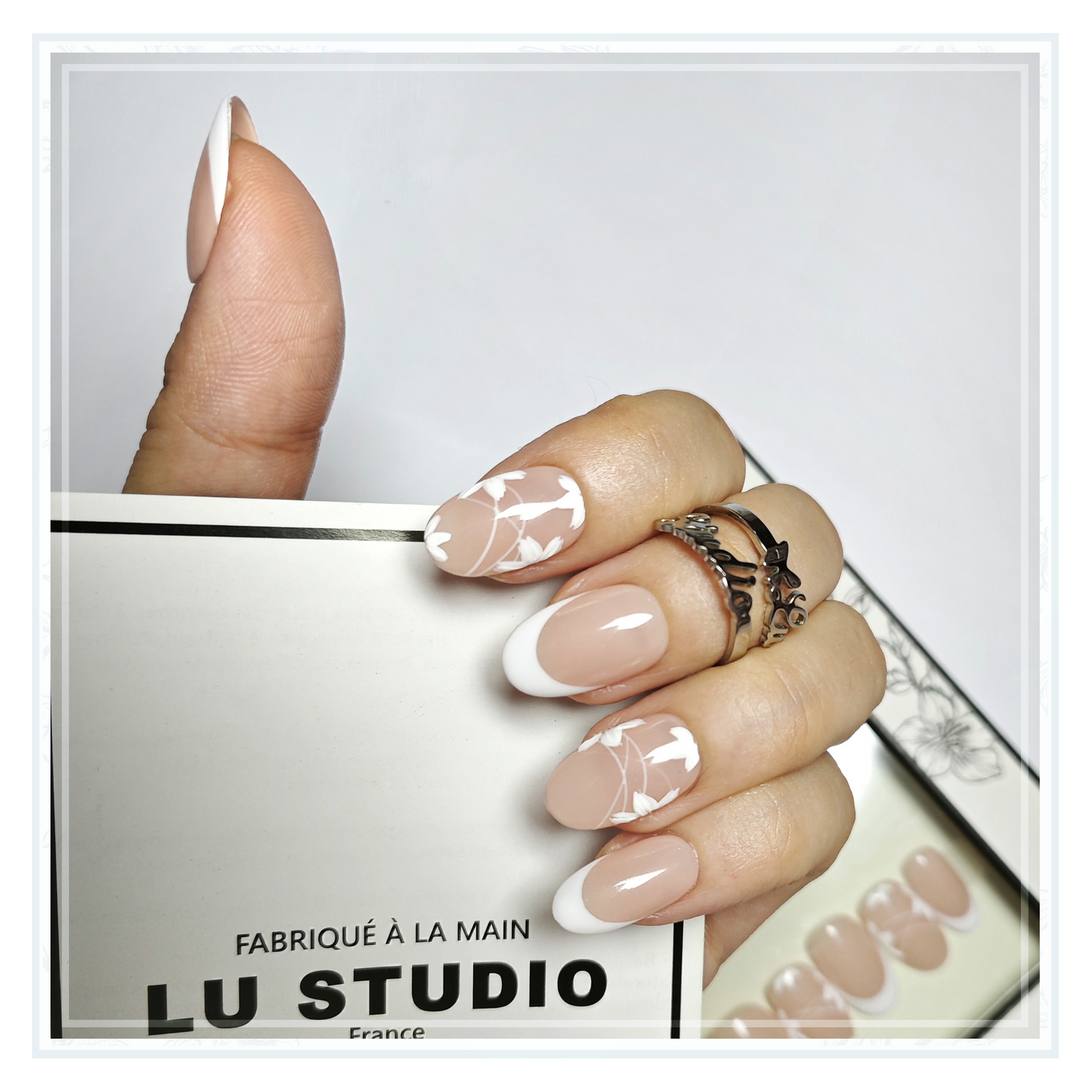 F54 - Dentelle  |  Faux-ongles réutilisables - Press on nails