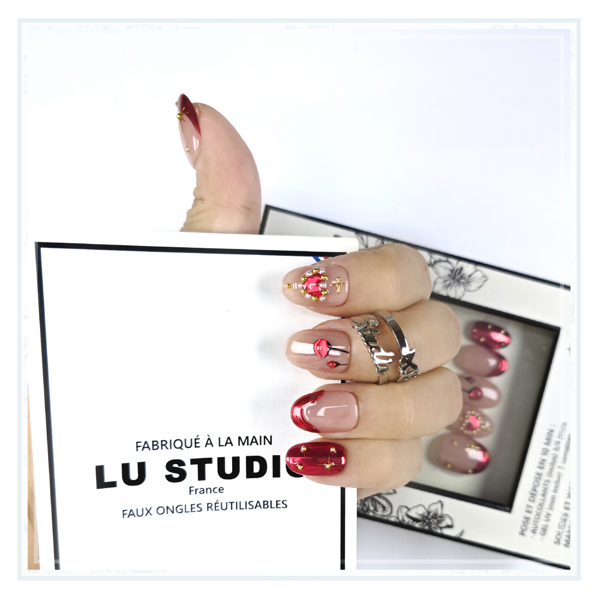 F56 - Cerisier sous les étoiles | Faux-ongles réutilisables - Press on nails