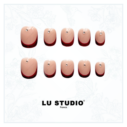 F82 - French Rouge et son Diamant | Faux-ongles réutilisables - Press on nails