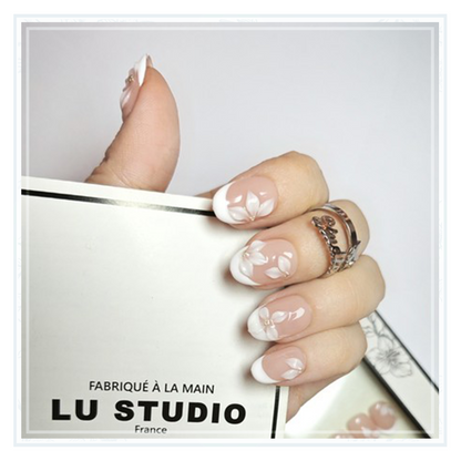 F83 - French Fleurie  |  Faux-ongles réutilisables - Press on nails