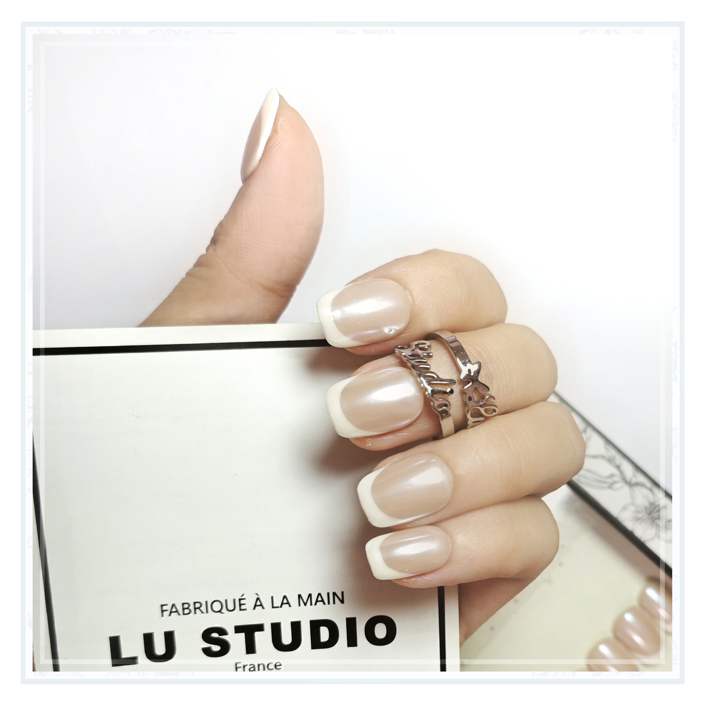 F84 - French Nacre  |  Faux-ongles réutilisables - Press on nails