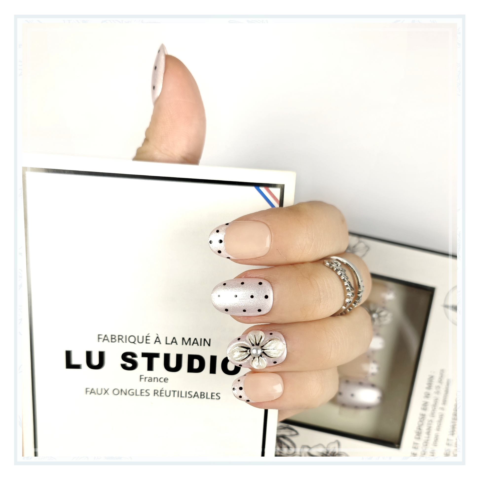 F92 - Polka Chic  |  Faux-ongles réutilisables - Press on nails