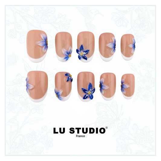 F96 - Jolies fleurs bleues   |  Faux-ongles réutilisables - Press on nails