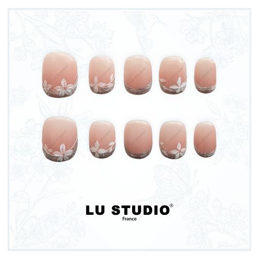 F97 - French argenté fleurie  |  Faux-ongles réutilisables - Press on nails