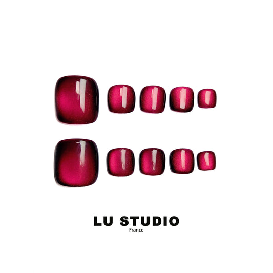 Rouge intense "Spécial Pieds"