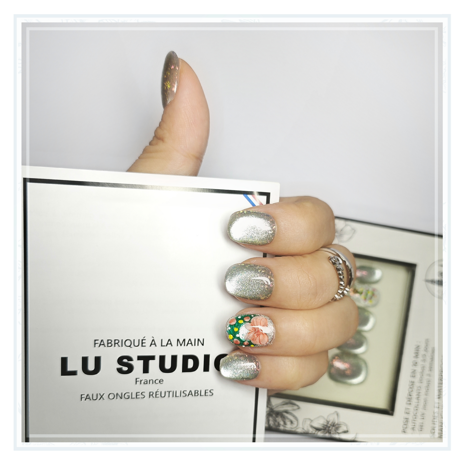 LT13 - Sapin Scintillant  |  Faux-ongles réutilisables - Press on nails