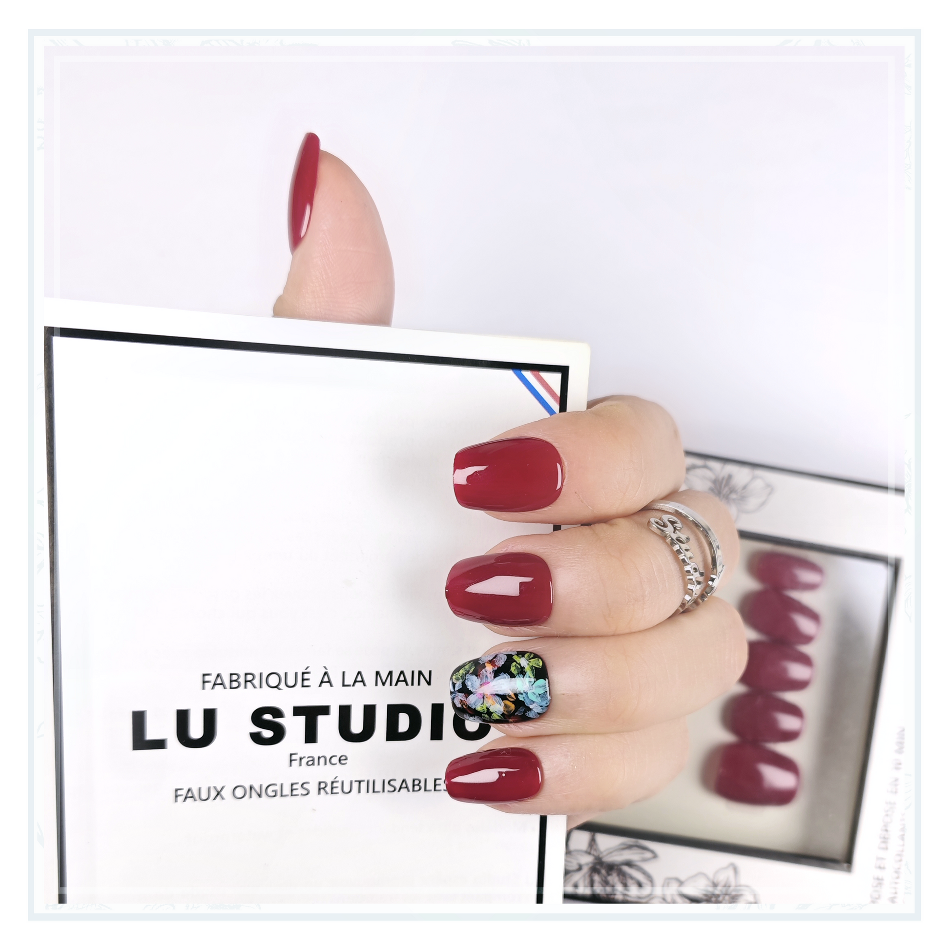 LT20 - Jardin à l'Anglaise  |  Faux-ongles réutilisables - Press on nails