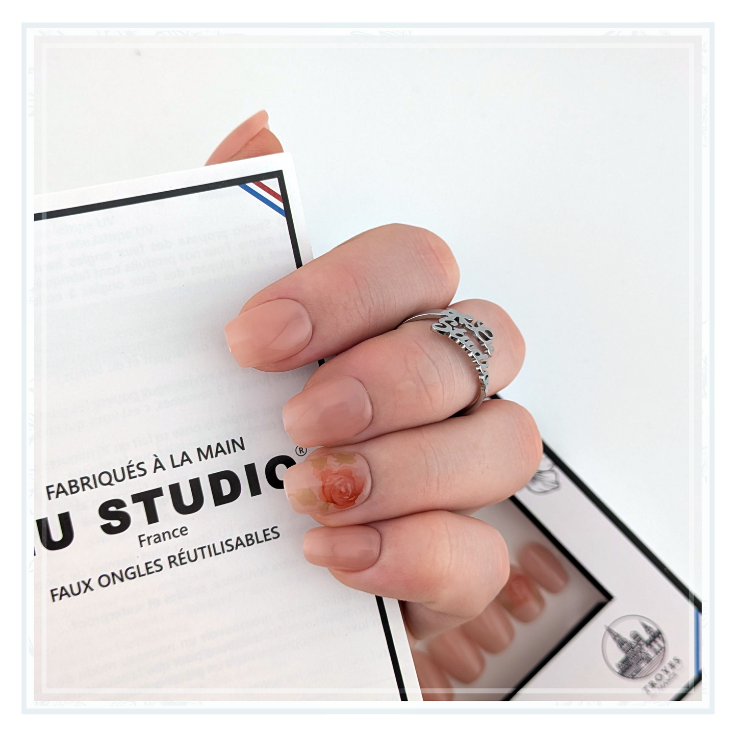 LT51 - Rose rouge nude  |  Faux-ongles réutilisables - Press on nails