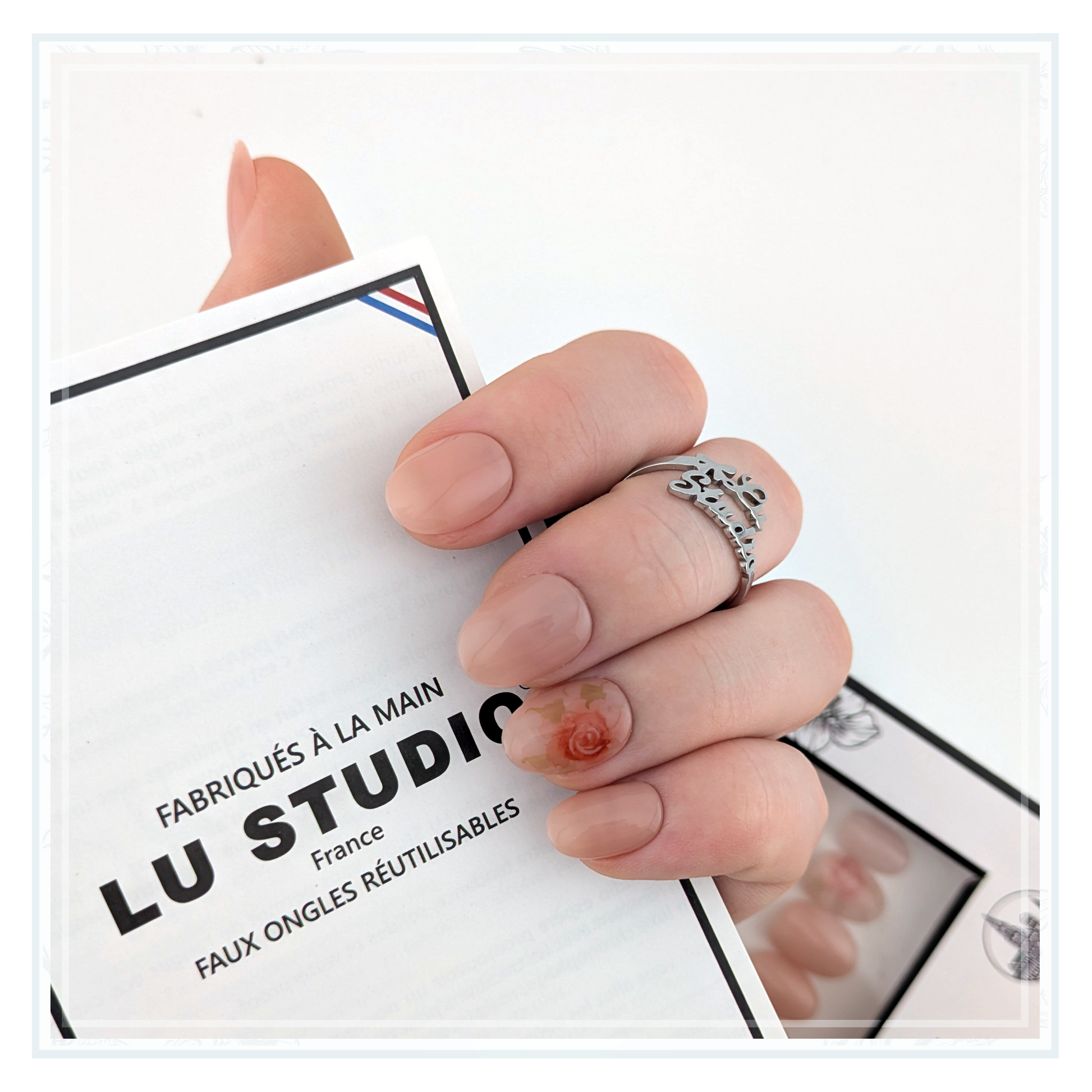 LT51 - Rose rouge nude  |  Faux-ongles réutilisables - Press on nails