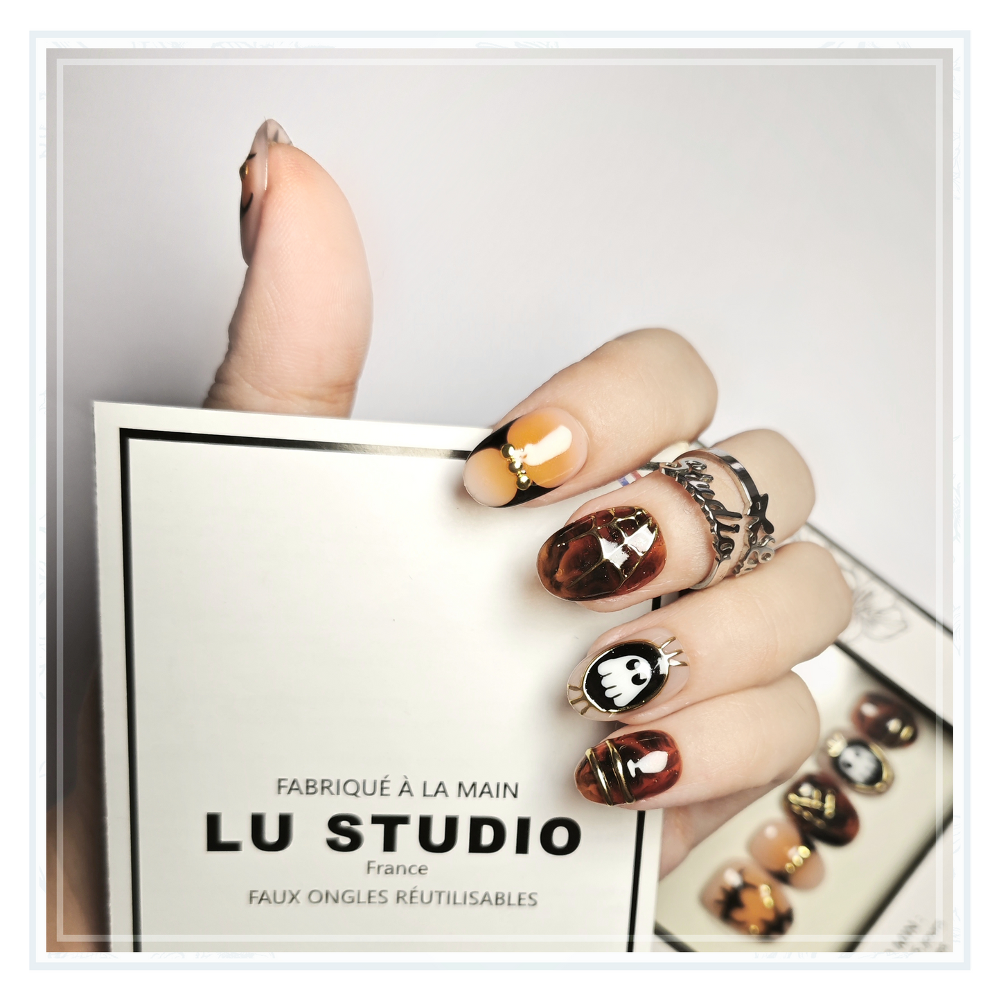 M110 - Le bal d'Halloween  |  Faux-ongles réutilisables - Press on nails