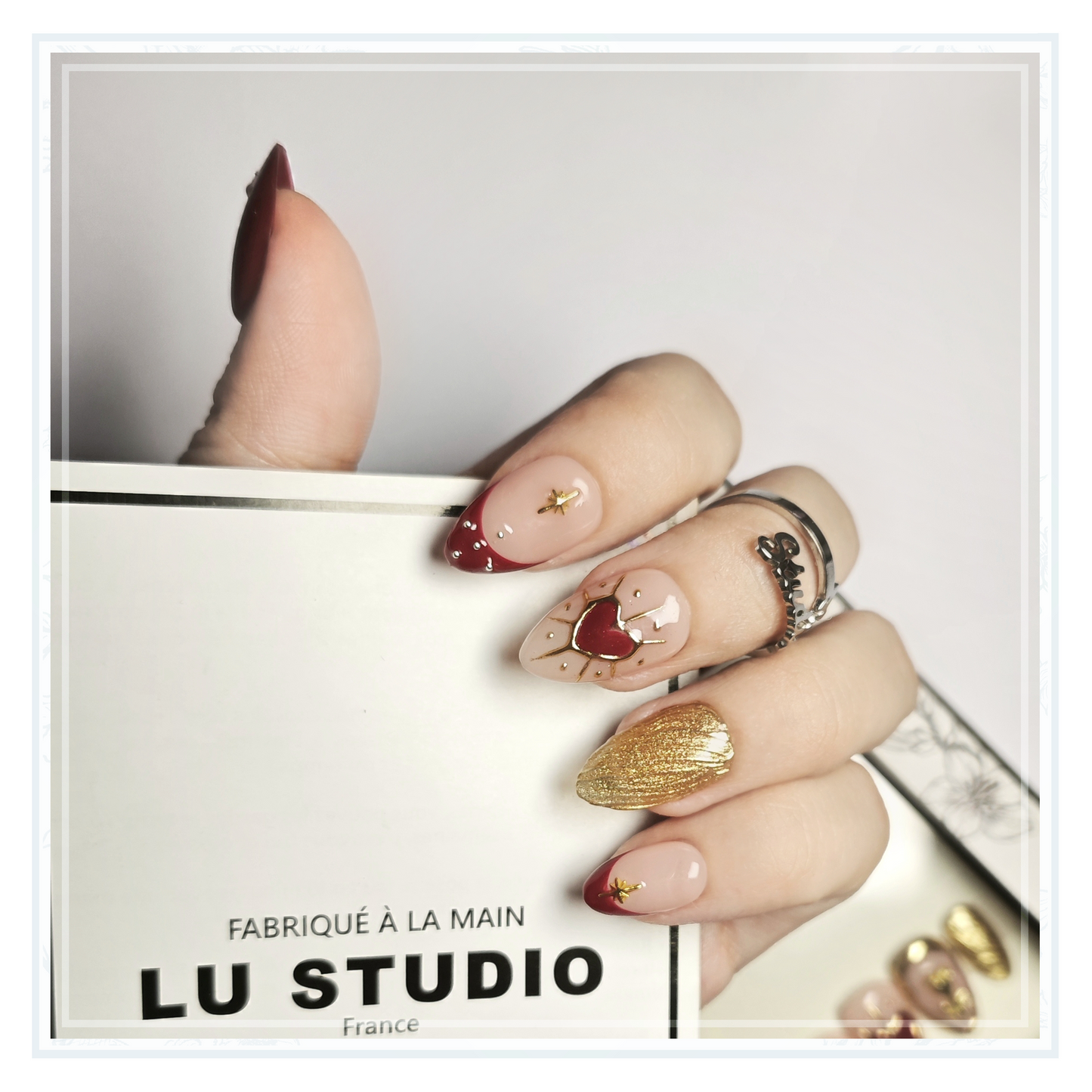 M111 - Coeur de Grenat  |  Faux-ongles réutilisables - Press on nails
