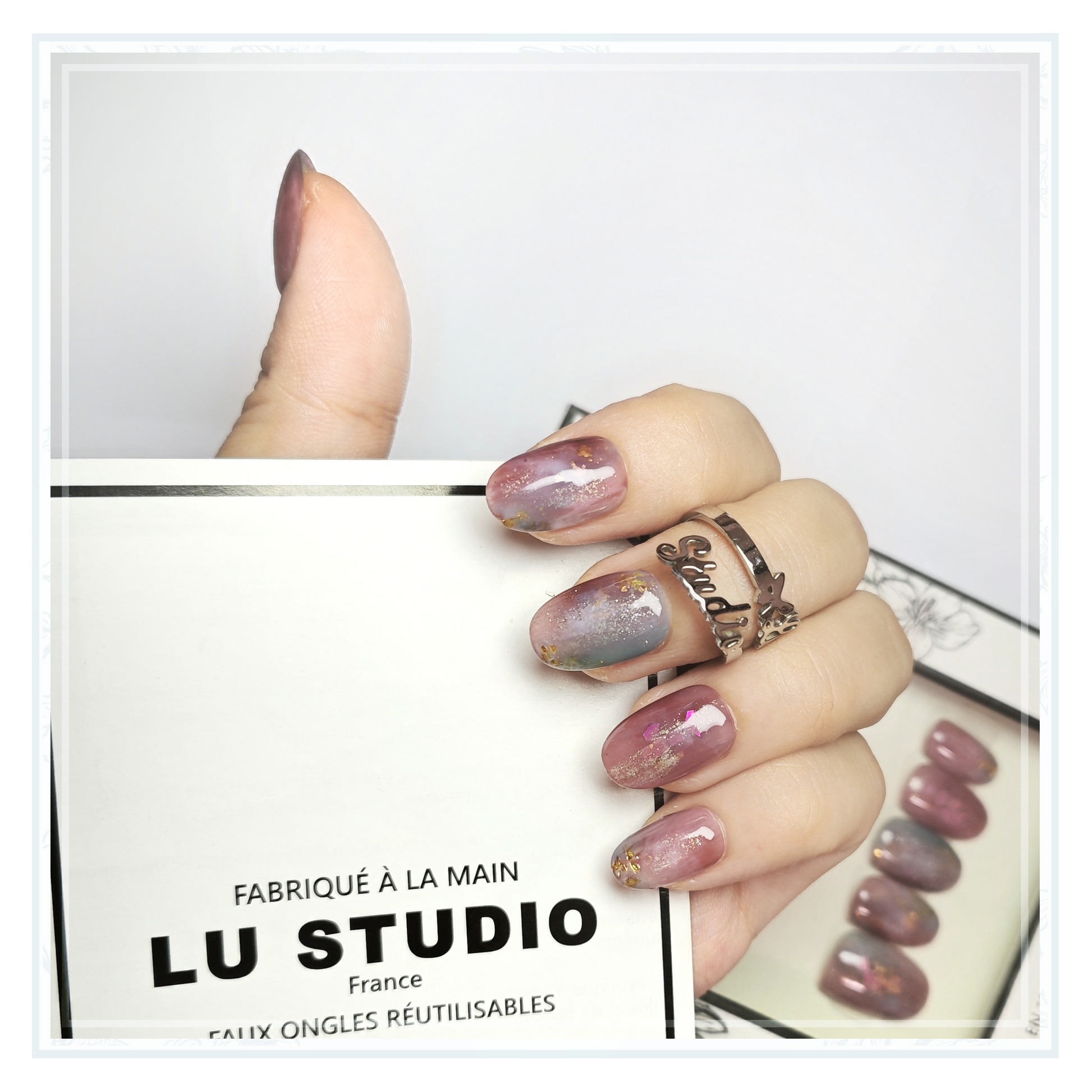 M118 - Marbre Rose  |  Faux-ongles réutilisables - Press on nails