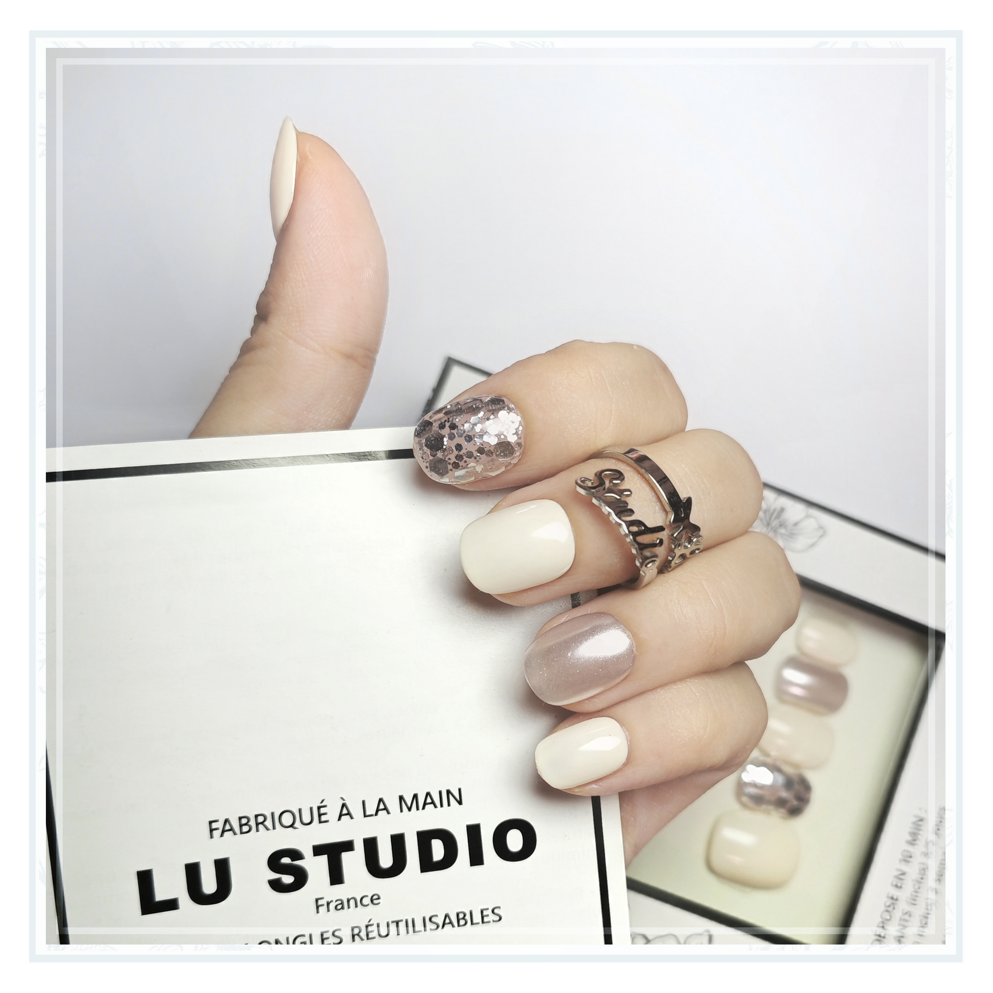 M119 - Porcelaine Eclatante  |  Faux-ongles réutilisables - Press on nails