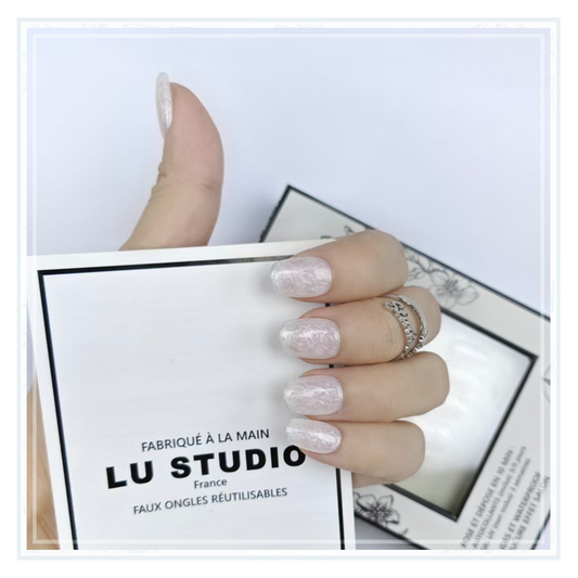 M129 - Nacre Mystique  |  Faux-ongles réutilisables - Press on nails