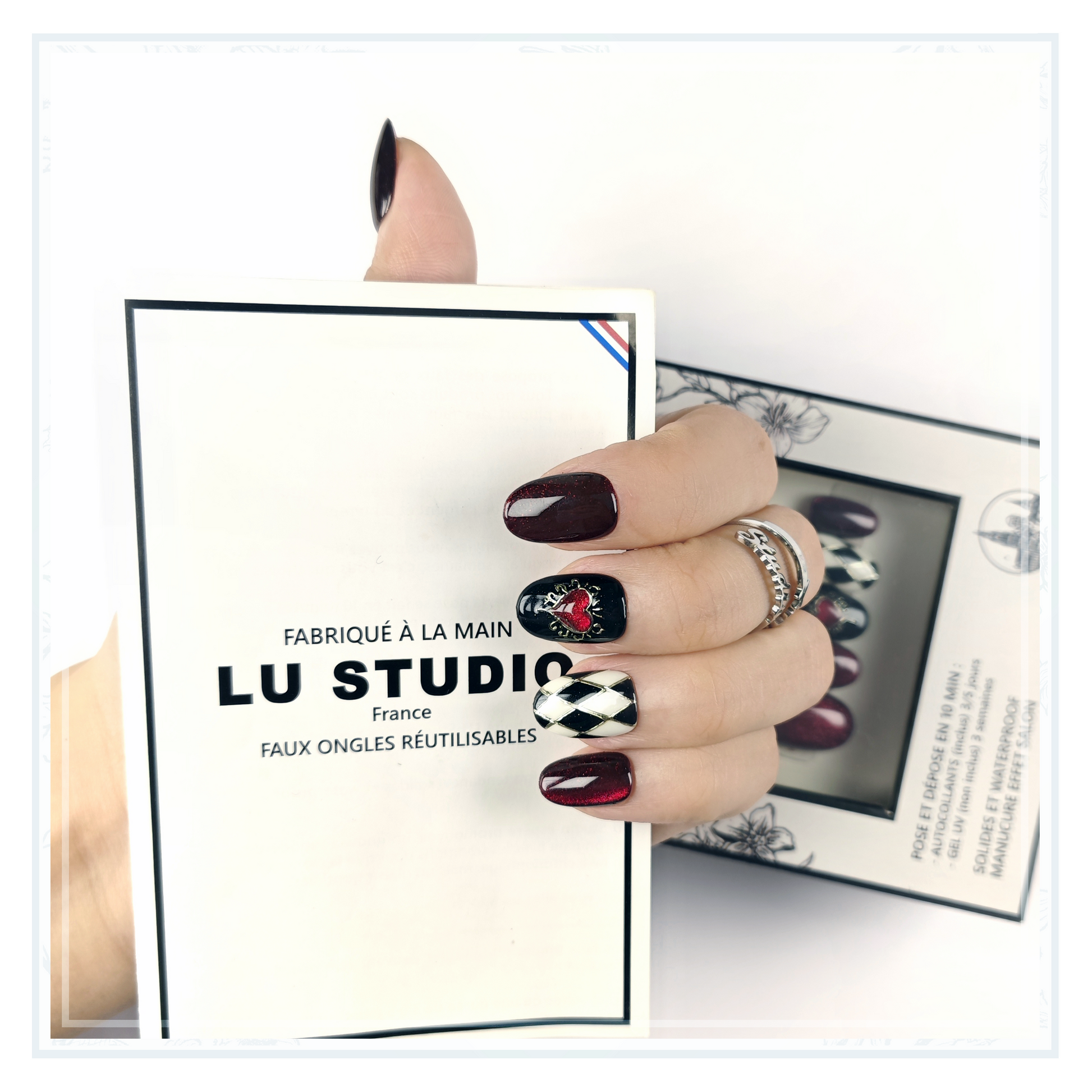 M131 - Reine de Coeur  |  Faux-ongles réutilisables - Press on nails