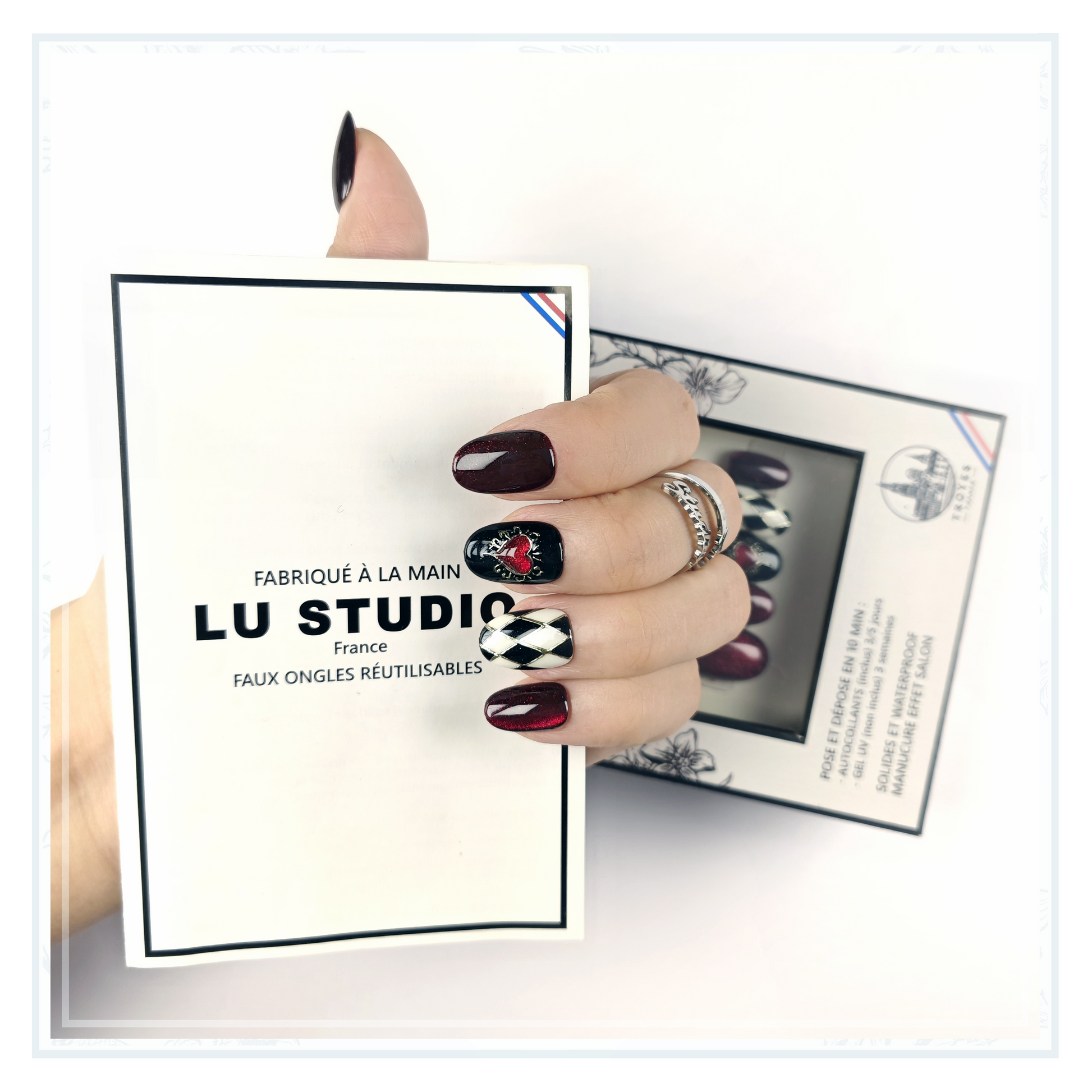 M131 - Reine de Coeur  |  Faux-ongles réutilisables - Press on nails