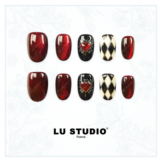 M131 - Reine de Coeur  |  Faux-ongles réutilisables - Press on nails