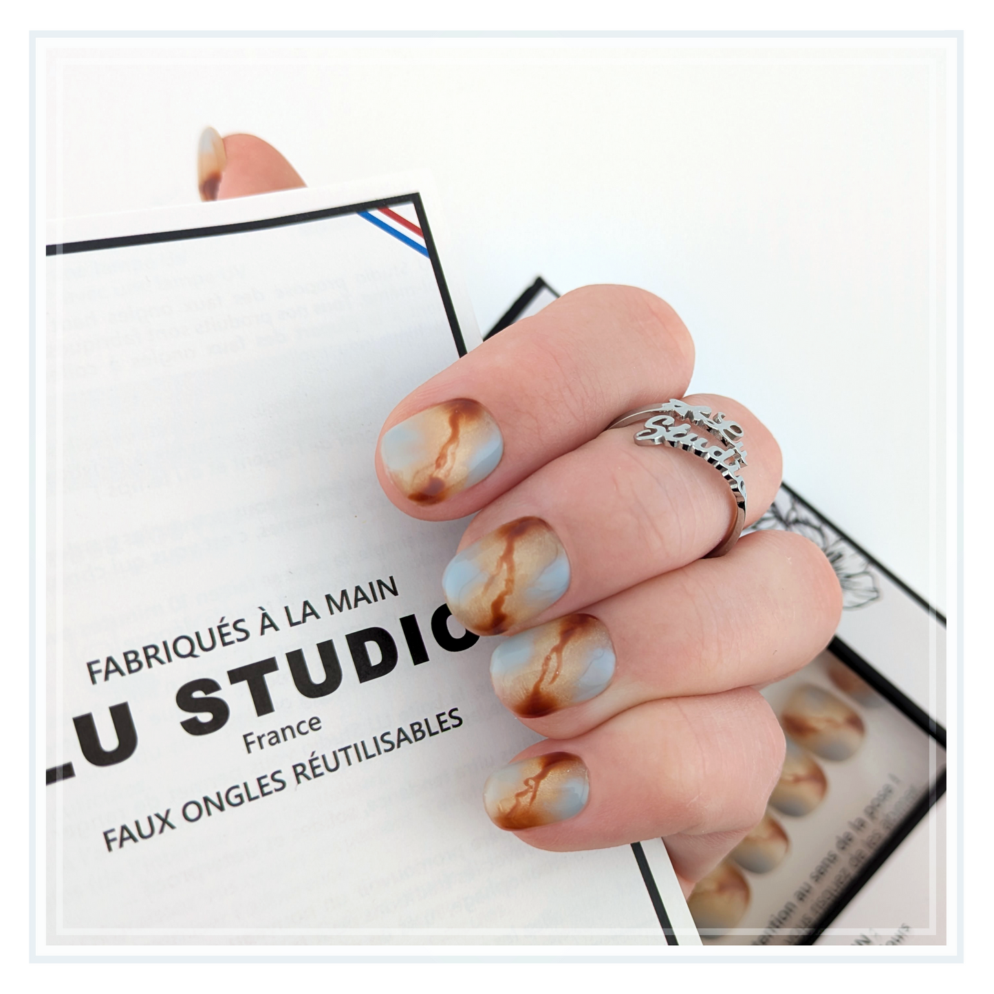 M136 - Reflet de marbre  |  Faux-ongles réutilisables - Press on nails