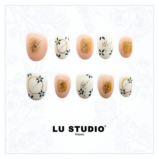 M137 - Douceur de bleu et blanc   |  Faux-ongles réutilisables - Press on nails