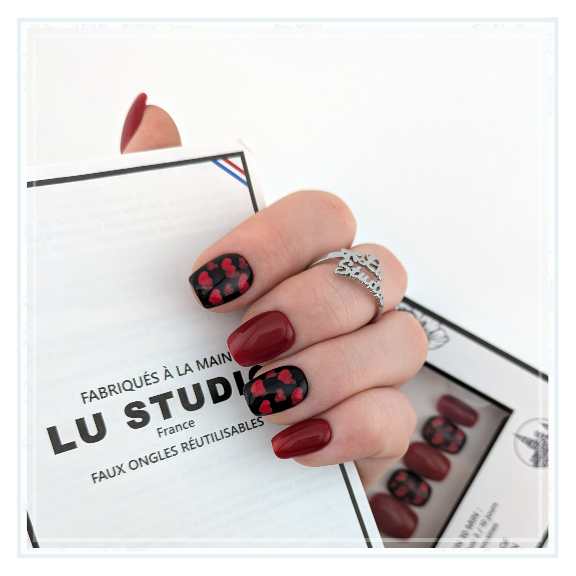 M139 - Coeur Rouge  |  Faux-ongles réutilisables - Press on nails