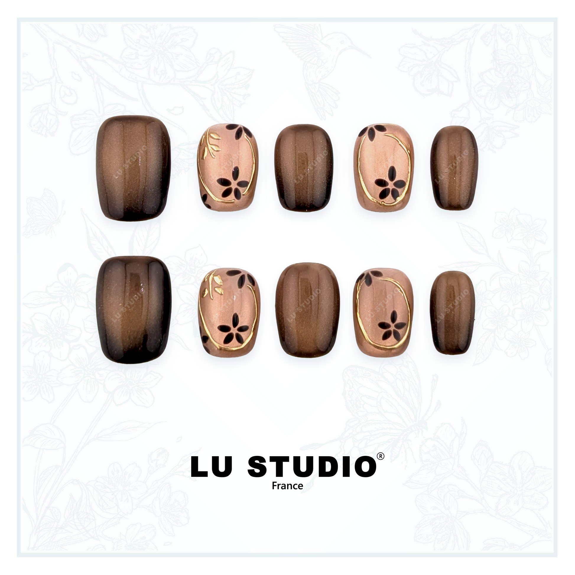 M143 - Fleur ornée d'or  |  Faux-ongles réutilisables - Press on nails