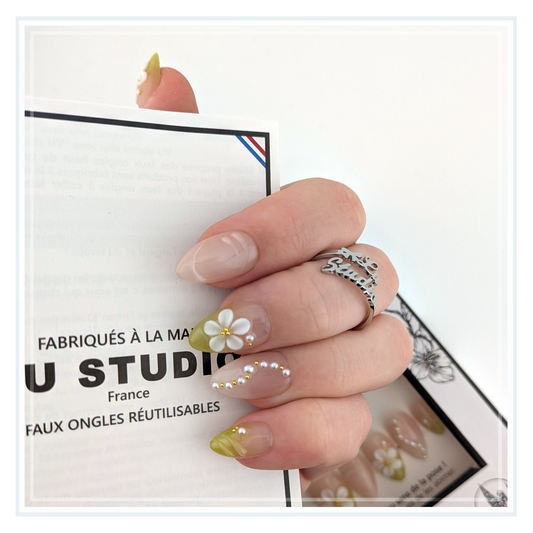 M167 - Fleur de matcha  |  Faux-ongles réutilisables - Press on nails