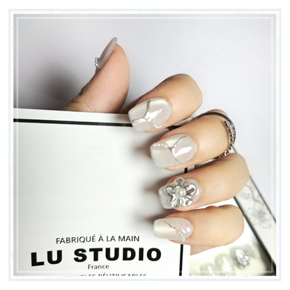 M17 - Faille d'argent  |  Faux-ongles réutilisables - Press on nails