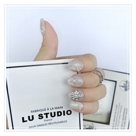 M17 - Faille d'argent  |  Faux-ongles réutilisables - Press on nails