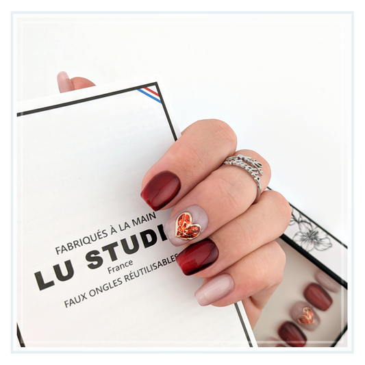 M182 - Coeur de Troyes  |  Faux-ongles réutilisables - Press on nails