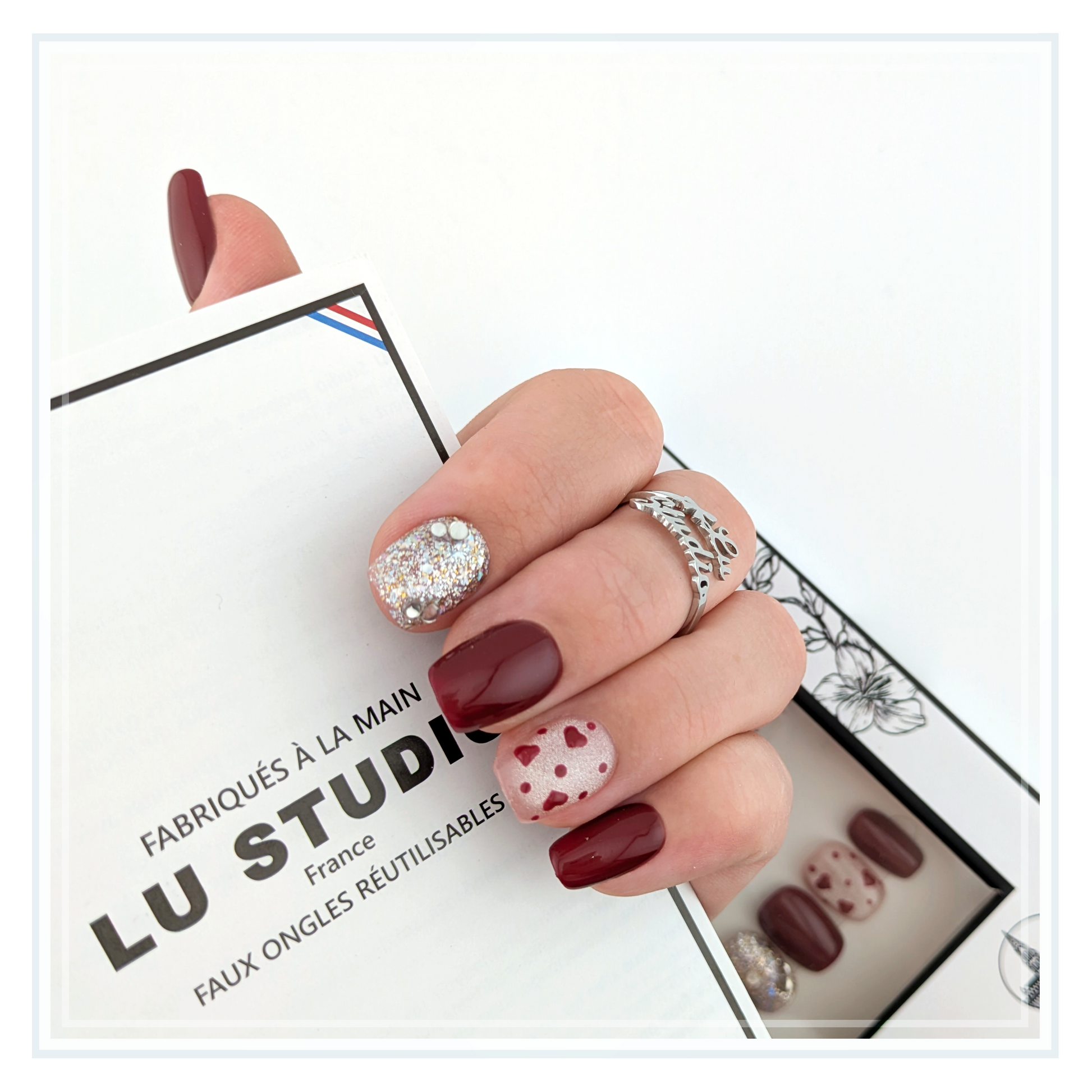 M183 - Confettis d'amour  |  Faux-ongles réutilisables - Press on nails