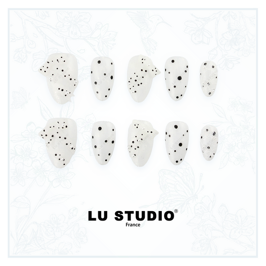 M194 - Granit Blanc  |  Faux-ongles réutilisables - Press on nails