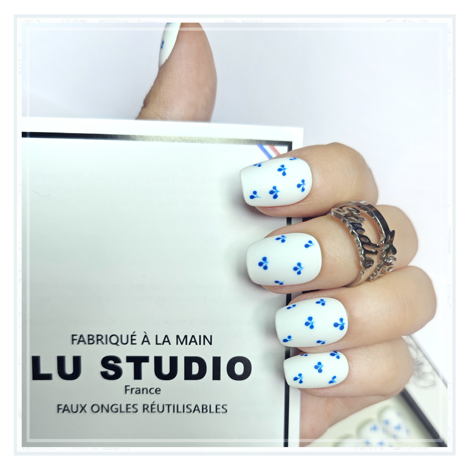 M35 - Pois Célestes  |  Faux-ongles réutilisables - Press on nails